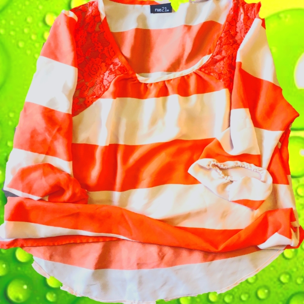 Long sleeve women's top